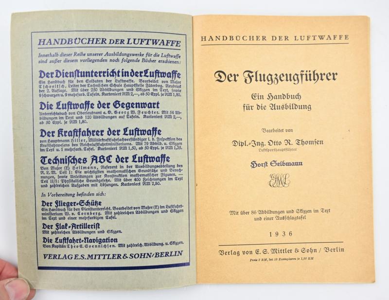 German LW Book 'Der Flugzeugfuhrer'