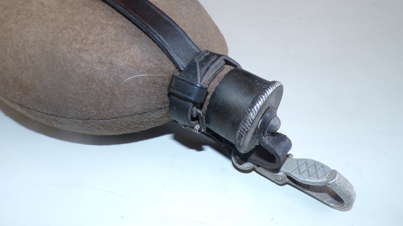 All-Matching Heer M31 Canteen (sel 40)