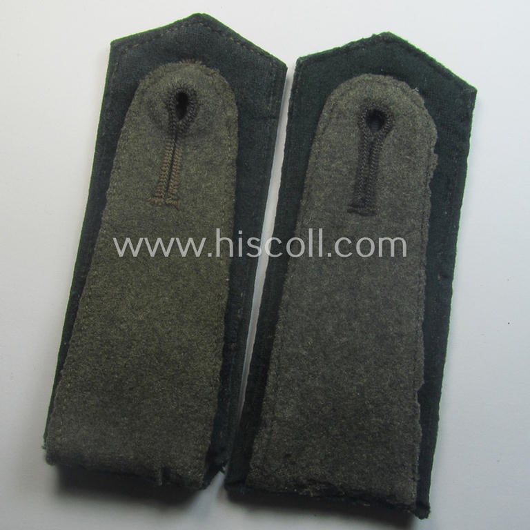 Pair of WH (Heeres), early- (ie. pre-) war-period, 'M36- o. M40'-pattern (pointed-styled- and 'cyphered') so-called: EM-type shoulderstraps: 'Soldat des Infanterie-Rgts. 66'