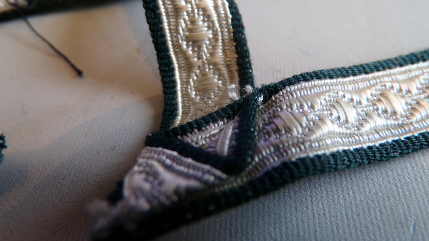 Heer M36 Gefreiter Sleeve Rank Chevron