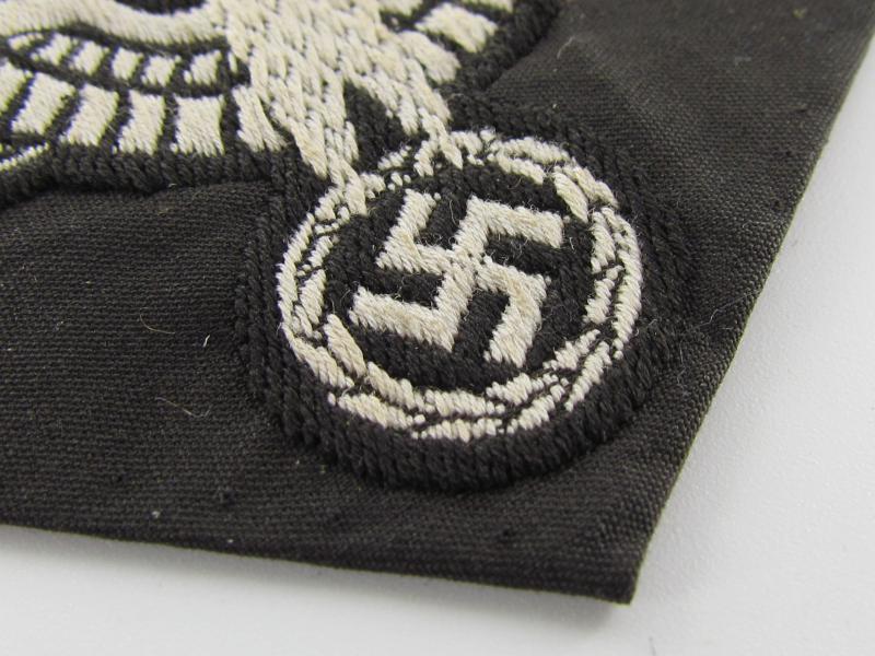 Bevo Wehrmacht Early Panzer ( Heer ) Breast Insignia