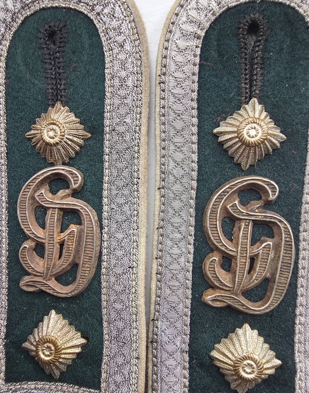 WH M36 GD Infantry NCO shoulder straps
