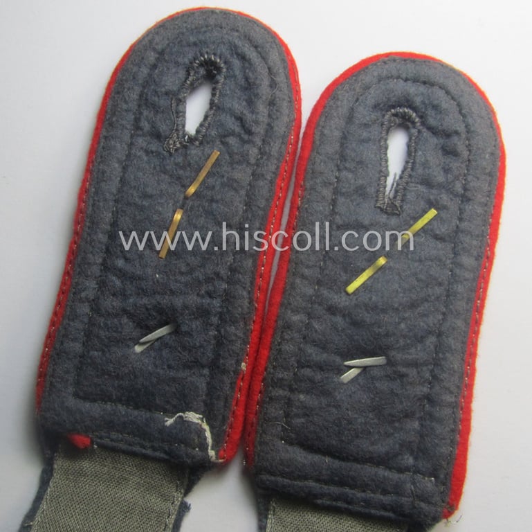 Neat - and/or fully matching! - pair of WH (Luftwaffe) 'privately-purchased' NCO-type shoulderstraps as piped in the bright-red branchcolour as was intended for an: 'Oberfeldwebel o. Oberwachtmeister der Flak-Art.-Trpn.'