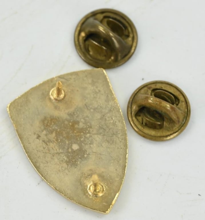 US WW2 Airborne Command DI Unit Crest Pin