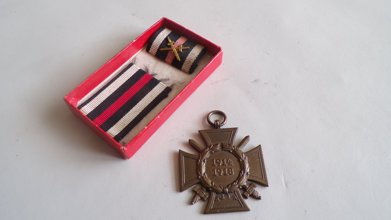 Ehrenkreuz für Frontkämpfer + ribbon bar