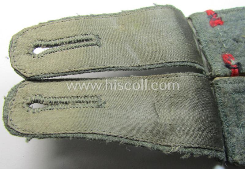 Superb - and fully matching! - pair of WH (Heeres), early- (ie. mid-) war-period- (ie. 'M41/M43'-) pattern NCO-type shoulderstraps as piped in the white-coloured branchcolour as was intended for a: 'Feldwebel eines Infanterie-Regiments'