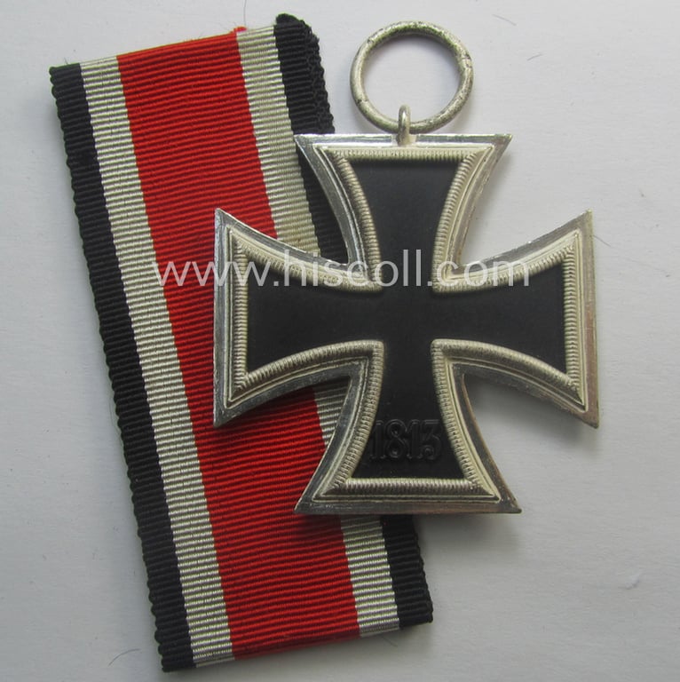 'Eisernes Kreuz II. Klasse' being a non-maker-marked example by: 'Wächtler & Lange'