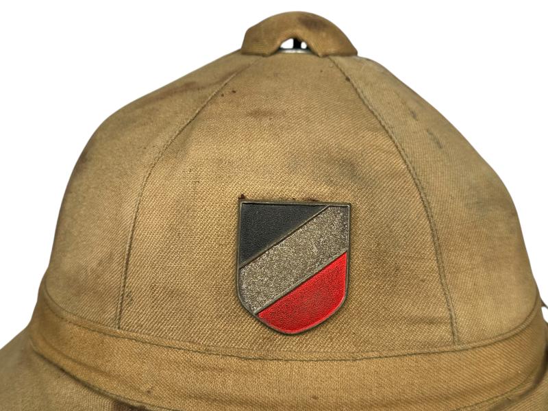 WH (Heer) 1st Model Pith Helmet