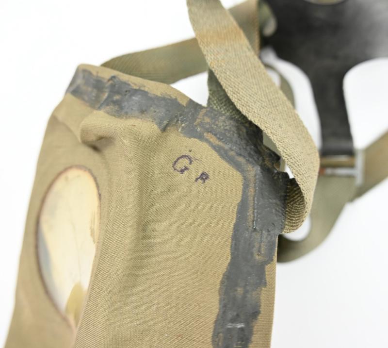 German Luftschutz Gasmask with Carton Filter