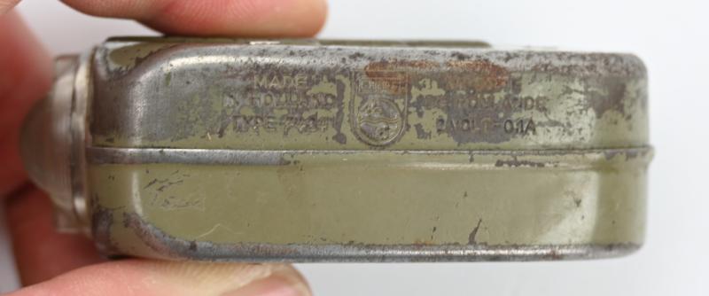 Dutch WW2 Iconic Flashlight 'Knijpcat' type 7424