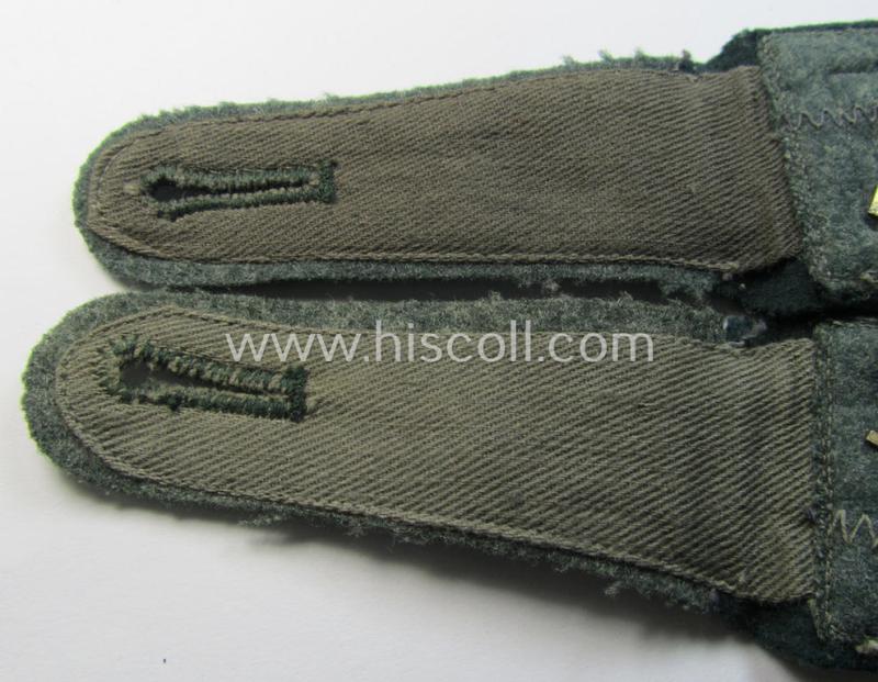 Superb - and/or fully matching! - pair of (early- ie. pointed-styled) WH (Heeres) NCO- (ie. 'M36'- or: 'M40'-) pattern, 'cyphered' shoulderstraps as was intended for usage by a: 'Feldwebel des Maschinengewehr-Batallions 4'