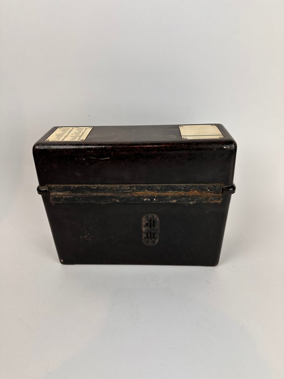 Nice original German WW2 FF33 Field Telephone (Feldfernsprecher 33) 1940