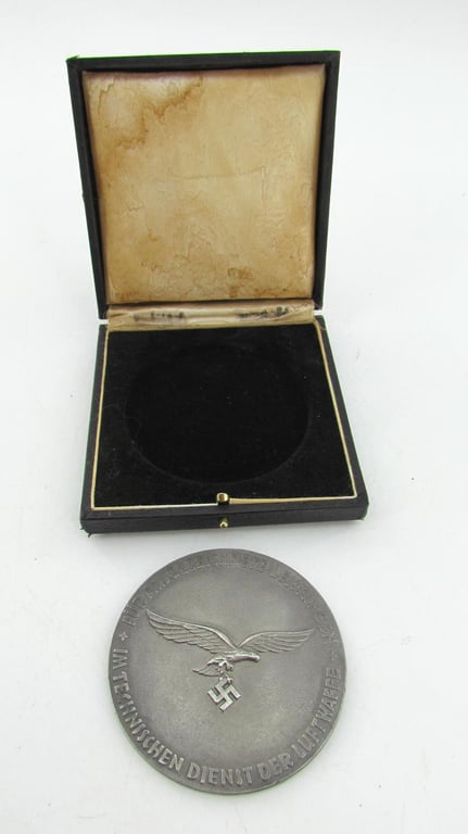 German Luftwaffe Göring Award Plaque – 74 mm – Technical Service in Case