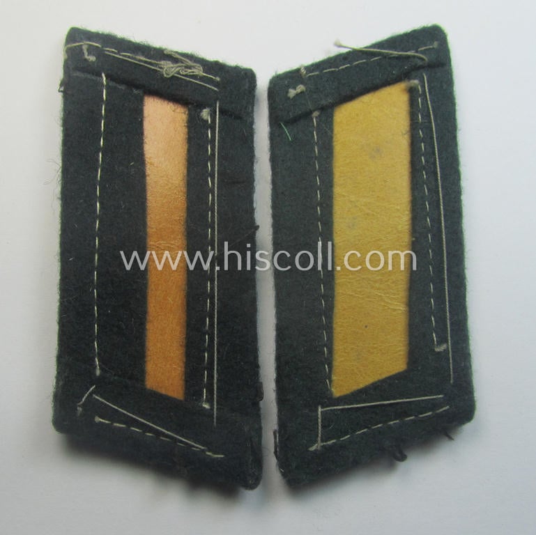 Pair of WH (Kriegsmarine) EM- (ie. NCO-) type collar-tabs (ie. 'Einheitskragenspiegel'): 'Küsten- o. Marine-Art.'
