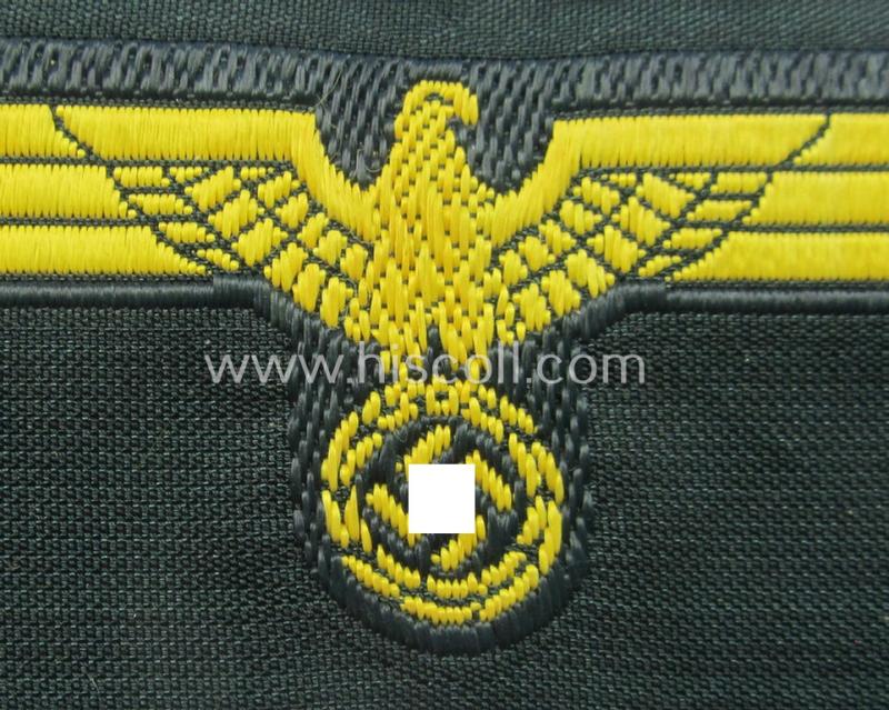 WH (Kriegsmarine o. Küsten-Artillerie) 'BeVo'-weave pattern side-cap-eagle onto a darker-green-coloured background