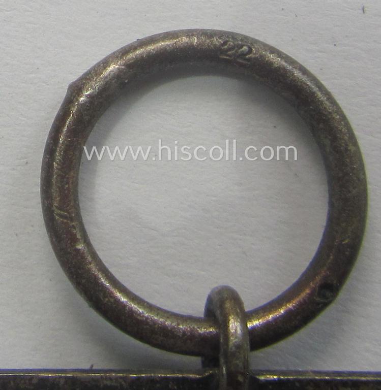 'Eisernes Kreuz II. Klasse' being a clearly maker- (ie. '22'-) marked example by: 'Boerger & Co.'