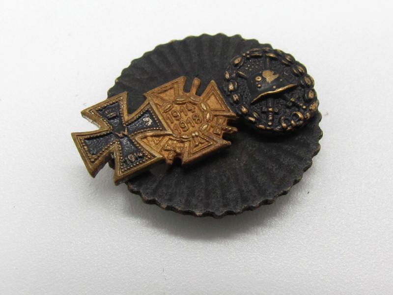WW1 veteran's miniature of three medals