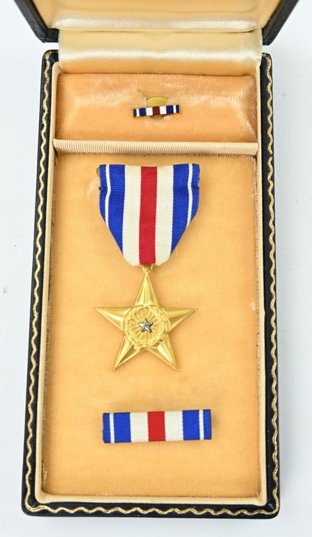 US WW2 Silver Star Medal in Case