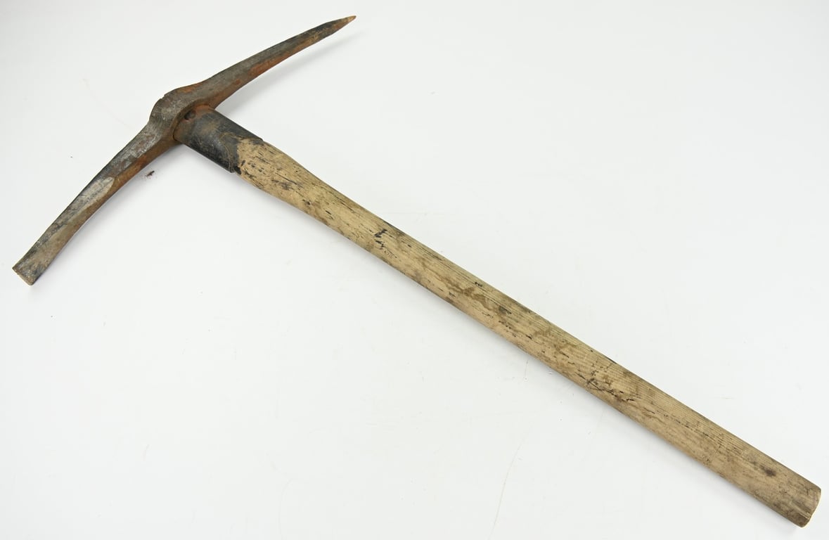 British WW2 Infantry Pick Axe