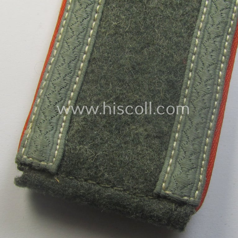 Single, 'M41 o. M43'-pattern WH (Heeres) NCO-type shoulderstrap: 'Uffz. der Feldgendarmerie-Trpn.'