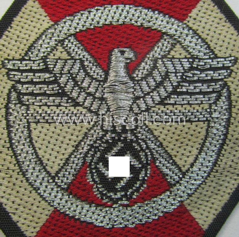 Superb - and rarely encountered! - Motor-HJ- (ie. 'Hitlerjugend') ie. N.S.K.K.- (or: 'National Socialistisches Kraftfahr Korps') so-called: 'Motor-HJ Raute des 2. Model' being a 'non-padded'- and 'virtually mint' example