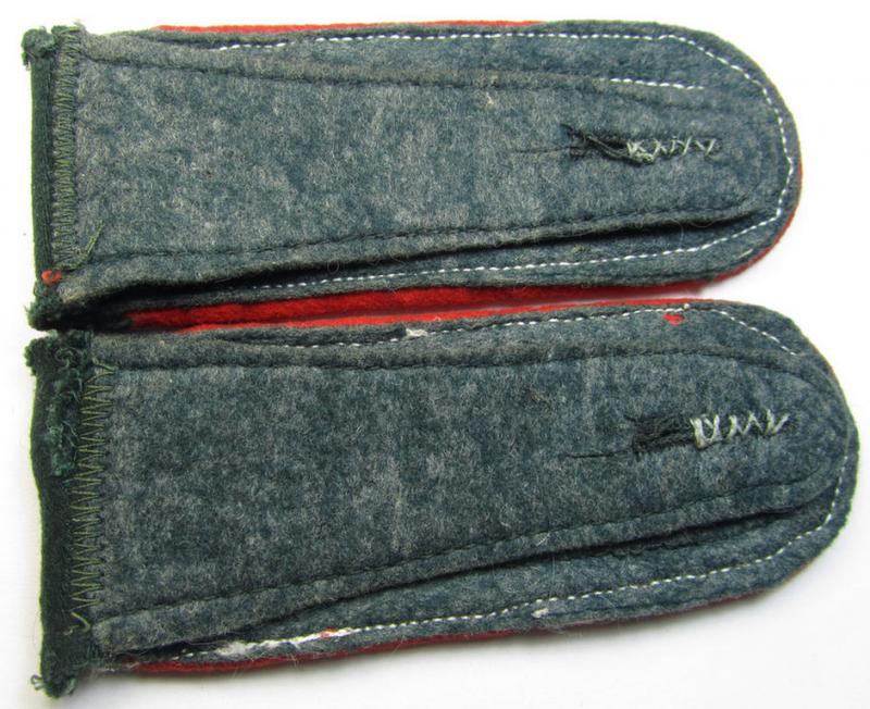 Attractive - and fully matching! - pair of WH (Heeres) early-war-period- (ie. 'M36'- ie. 'M40'-pattern, 'tailor-made'- and/or rounded-styled) NCO-type shoulderstraps as was intended for usage by an: 'Uffz. eines (Sturm)Art.-Abts. o. Regiments...