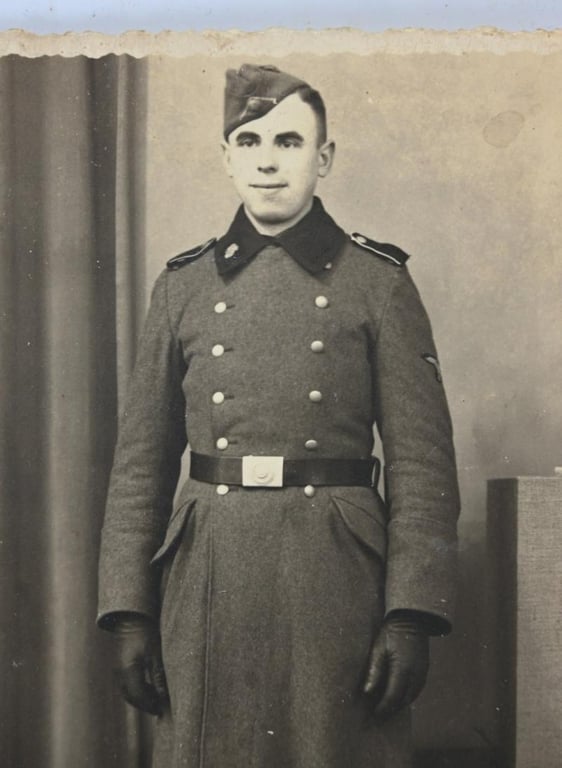 German SS-VT SS-Totenkopfverbände Portrait Picture Holland