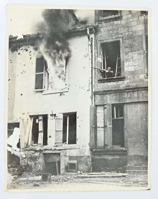 US WW2 Press Photo 'Combat Action'