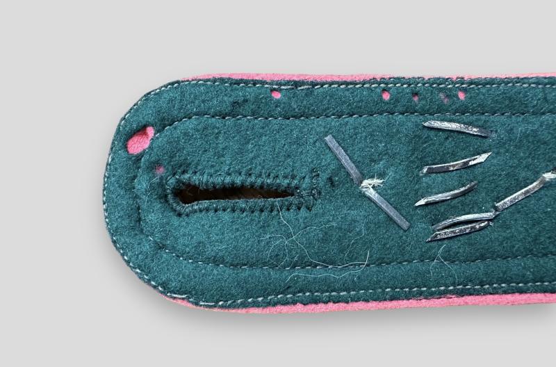 WH (Heer) 'Panzerjäger' Shoulder Straps