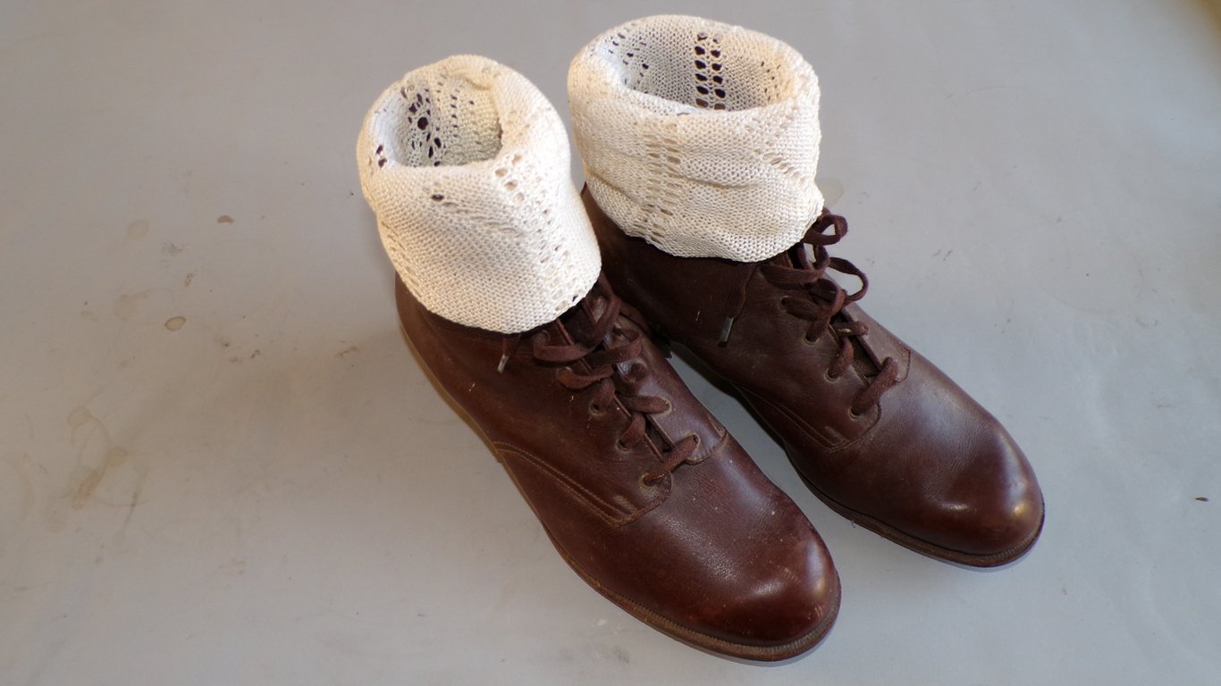 Complete WWII DJ Youth Mannequin Display