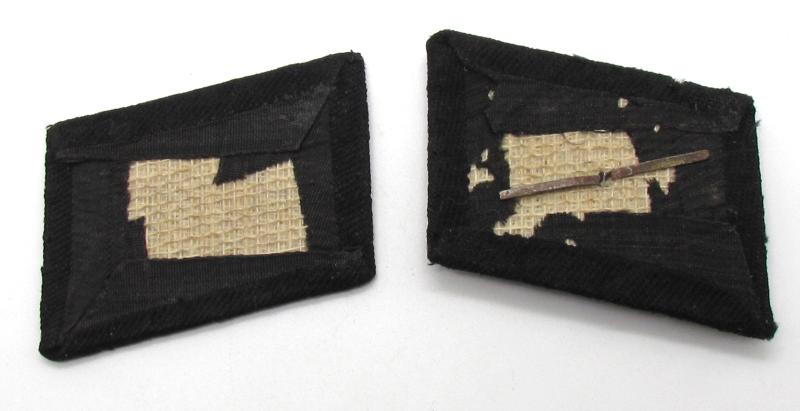 Waffen-SS ‘BeVo’ collar tab set ( with glass made pip )