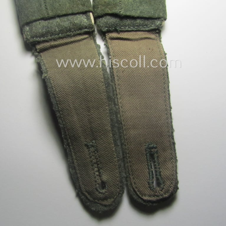 Attractive - albeit minimally mis-matched! - pair of mid-war-period so-called: 'M40 o. M43'-pattern, WH (Heeres) EM-type shoulderstraps that comes with its accompanying 'Überschube'-pair as intended for a: 'Soldat des Landesschützen-Bataillons 313'