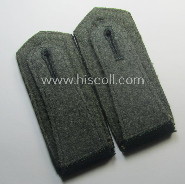 Fully matching - and just minimally used! - pair of WH (Heeres) NCO-type (ie. 'M36- o. M40'-pattern- and/or 'pointed styled') formerly 'cyphered' shoulderstraps as was (amongst others) intended for an: 'Unteroffizier eines Infanterie-Rgts.'