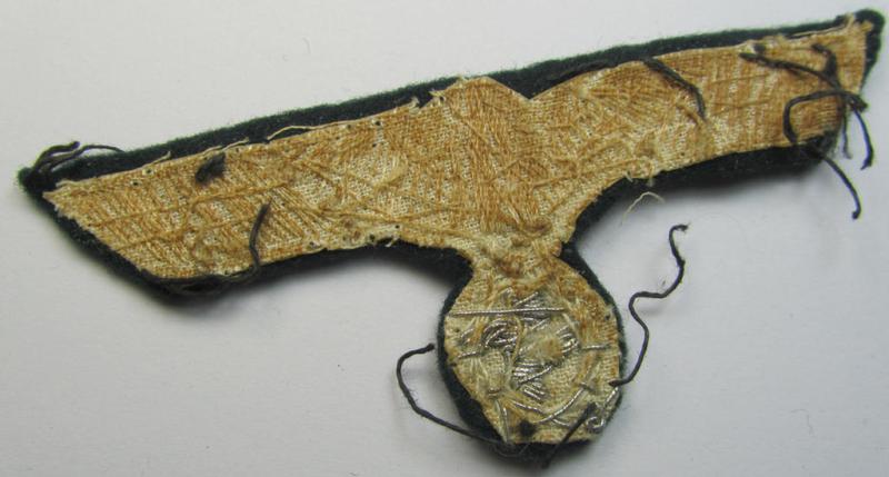 Attractive - and just moderately used! - WH (Heeres) officers'-type, hand-embroidered breast-eagle (ie. 'Brustadler für Offiziere') as was executed in bright-silverish-coloured braid as was intended for usage on the various officers'-pattern tuni...