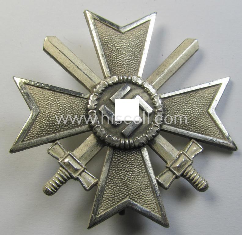 Superb, 'Kriegsverdienstkreuz 1. Klasse mit Schw.' being a maker- (ie. '65'-) marked (and/or 'Buntmetall'-based!) specimen by the maker: (ie. 'Hersteller') 'Klein u. Quenzer' that comes stored in its original, luxuriously-styled KvK-etui