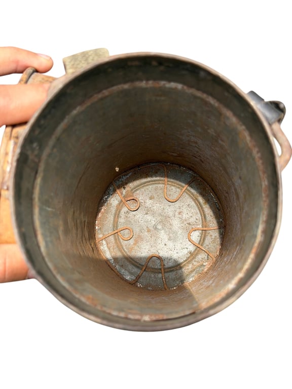 Sud Front Gasmasker and Canister