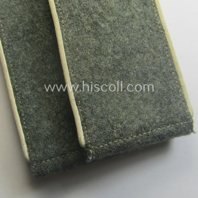 Pair of WH (Heeres), early- (ie. mid-) war-period- (ie. 'M40- o. M43'-) pattern EM-type shoulderstraps as piped in the white-coloured branchcolour as was intended for a: 'Soldat eines Infanterie-Rgts.'