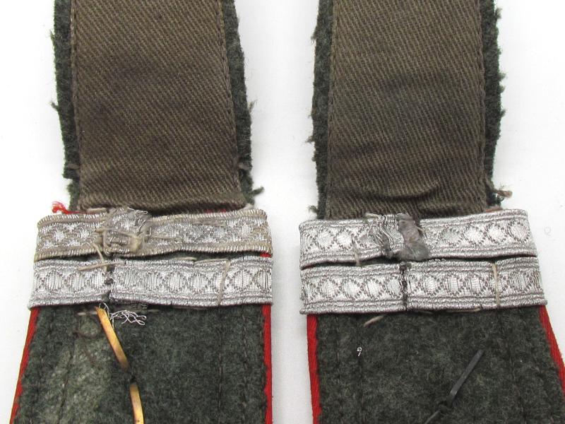 Wehrmacht (Heer) M40 Feldwebel Artillery.(Offiziersanwärter) shoulder boards
