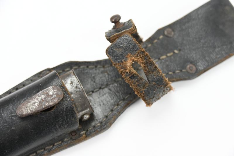 German WH K98 Mauser Bayonet with Frog