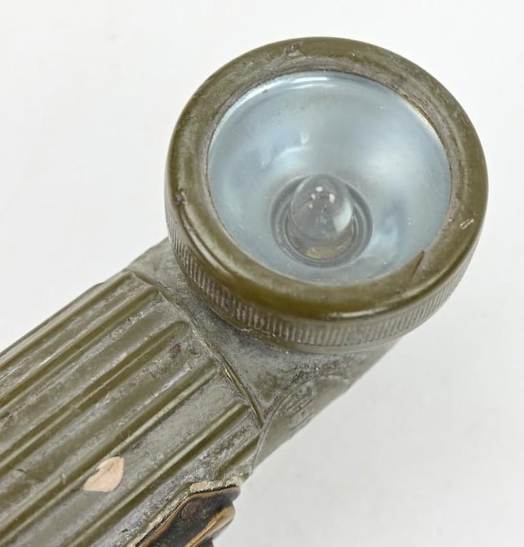 US WW2 TL-122 B Flashlight