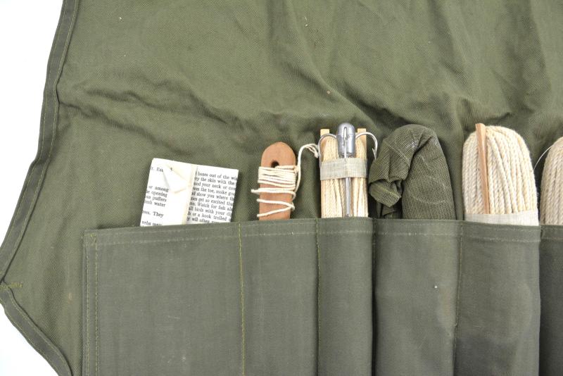 USAAF WW2 Emergency /Survival Fishing Kit
