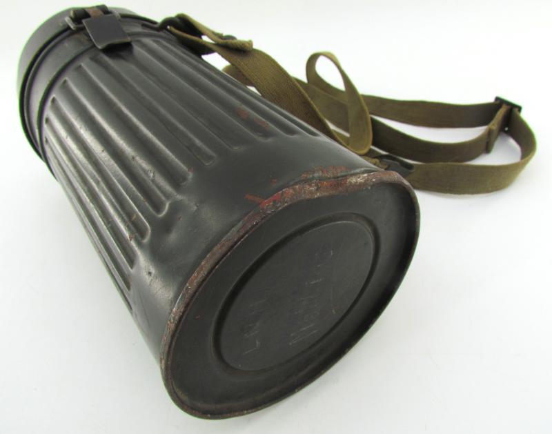 Reichswehr /Wehrmacht Early Short Gasmask Cannister ( complete )