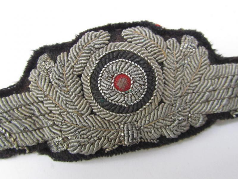 Neat, WH (Luftwaffe), hand-embroidered- cap-wreath ie. cocarde, as was intended for a 'Luftwaffe' officers'-type visor-cap (ie. 'Schirmmütze')
