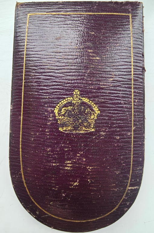 WW1/WW2 Military Cross medal case
