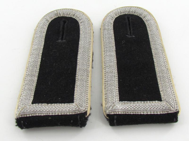 Luftwaffe Hermann-Göring Division Panzer Shoulder Boards...Rare