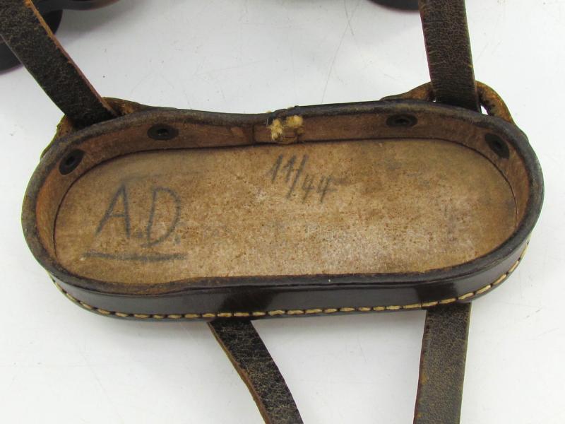 Wehrmacht Binoculars 'Dienstglas' 6 x 30