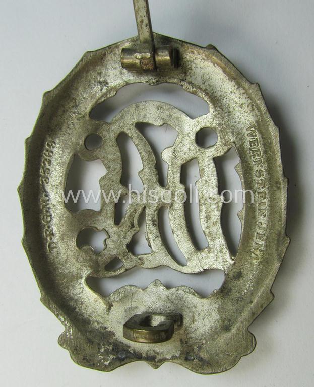 Attractive, 'Reichssportabzeichen DRL in Silber' (or: silver-class DRL sports'-badge) being a typical 'Buntmetall'-based example that is nicely maker- (ie. 'Wernstein - Jena'-) marked on its back