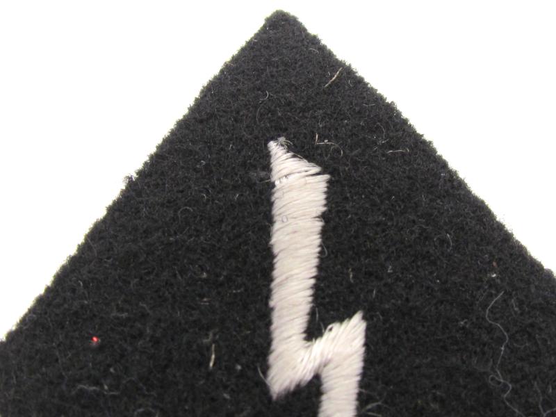 Waffen SS – Funker “radio operator” sleeve insignia