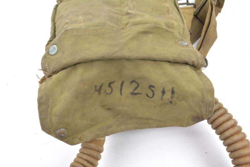 British WW2 Artillery/Navy Gasmask Set