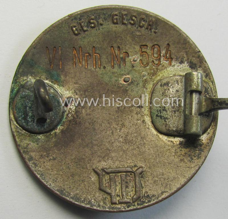 Superb, enamelled lapel-pin: 'Der Stahlhelm' - Bund der Frontsoldaten (Sta) - Eintrittsabzeichen 1932' being a nicely engraved (ie. 'VI.Nrh. 941 - Nr.594') example that comes in an overall very nice- (and/or fully undamaged!), condition